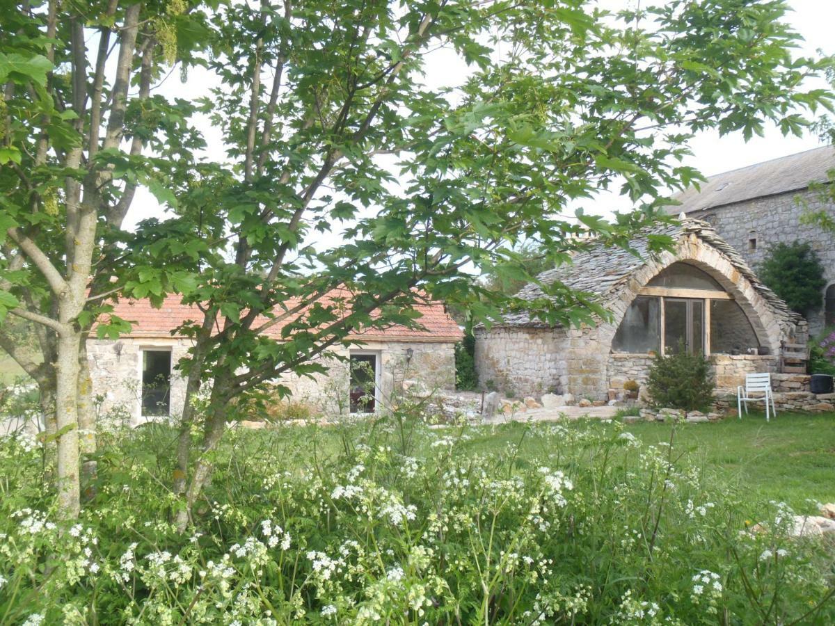 Chambres Du Domaine De Bombes Mostuejouls Bagian luar foto