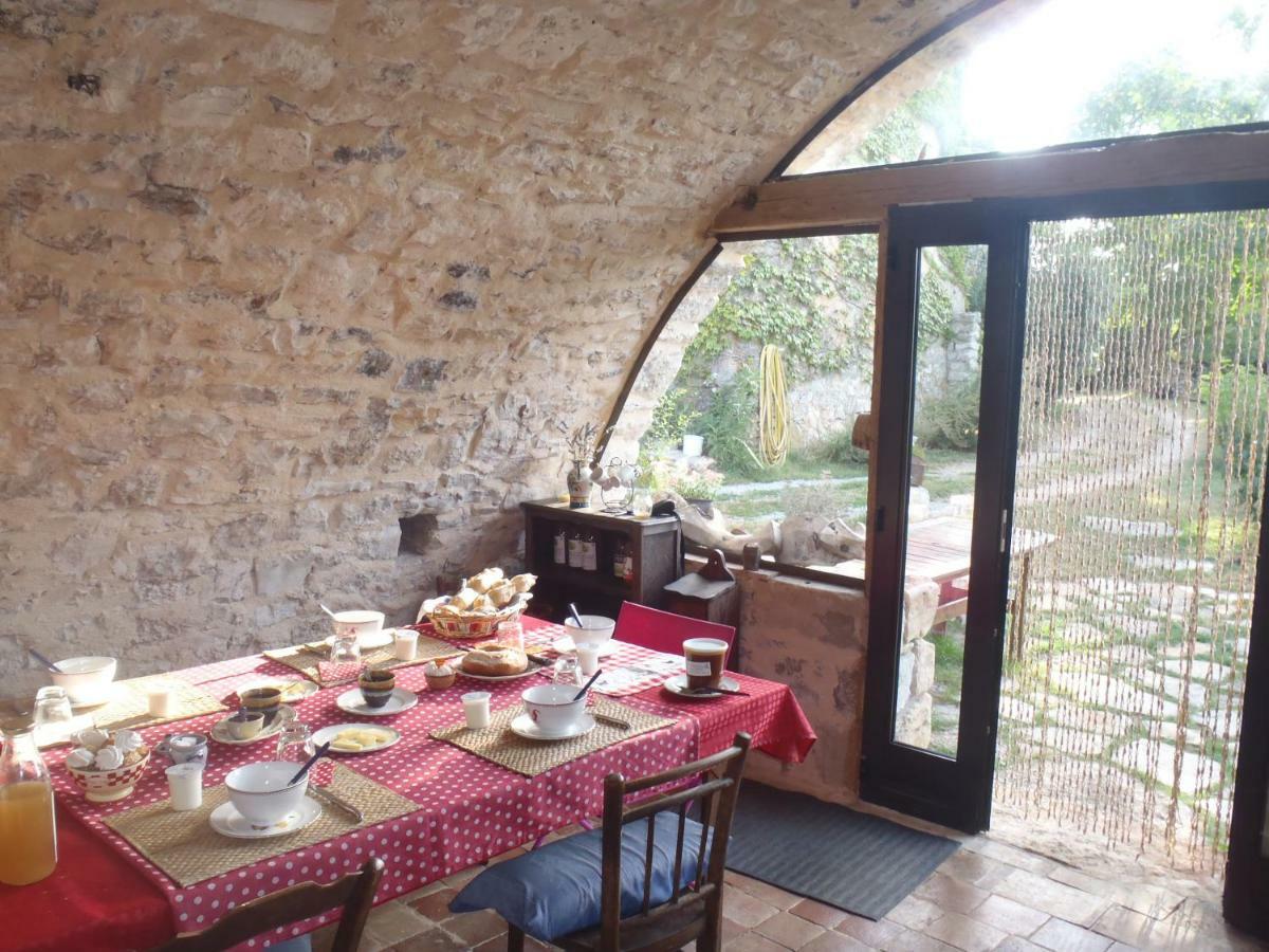 Chambres Du Domaine De Bombes Mostuejouls Bagian luar foto